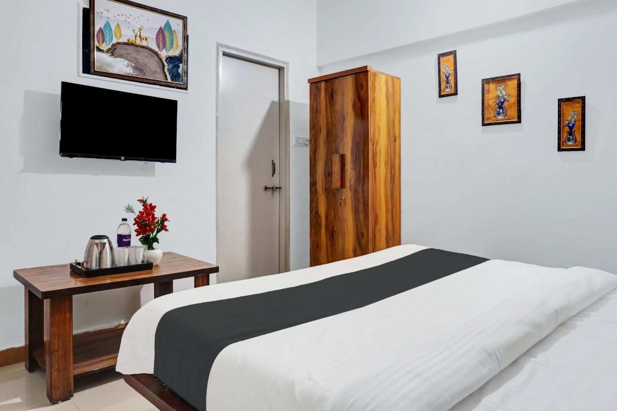 Hotel O Nisarg Villa Пюн Екстериор снимка